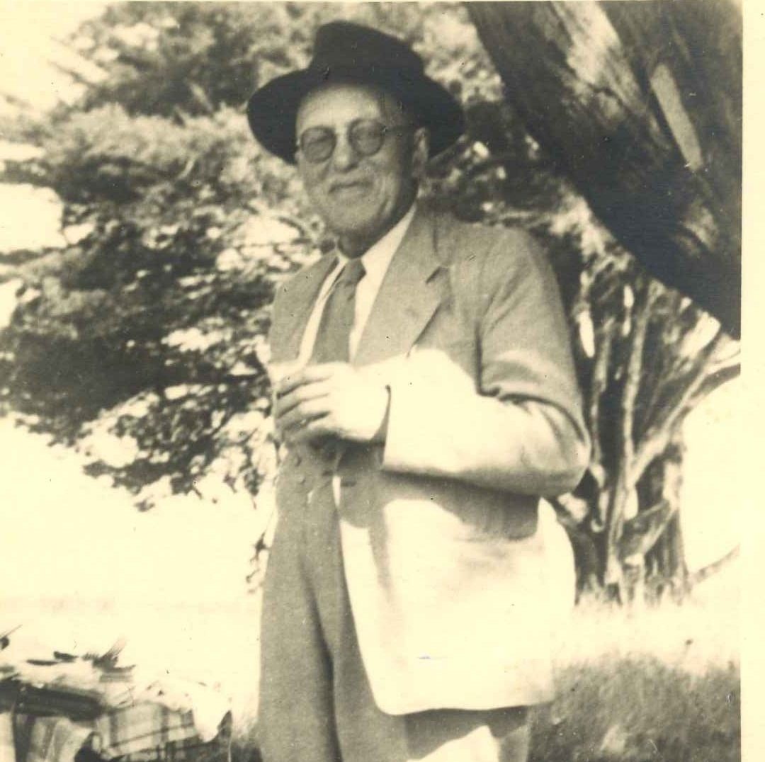 adrien thierry 1924 fondateur 16x9