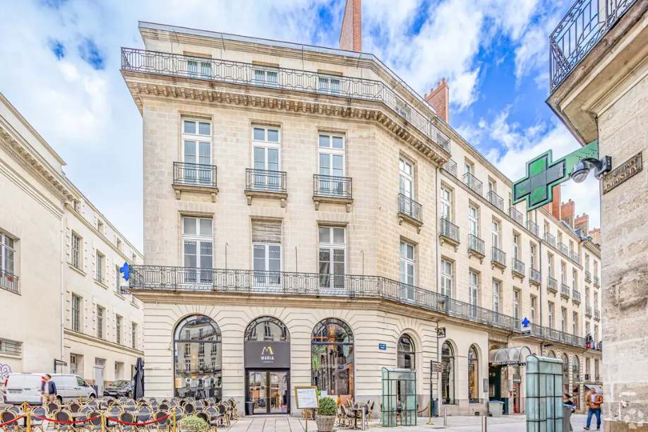 immeuble pierre de taille angle de rue nantes centre transaction nantes renovation immeubl original